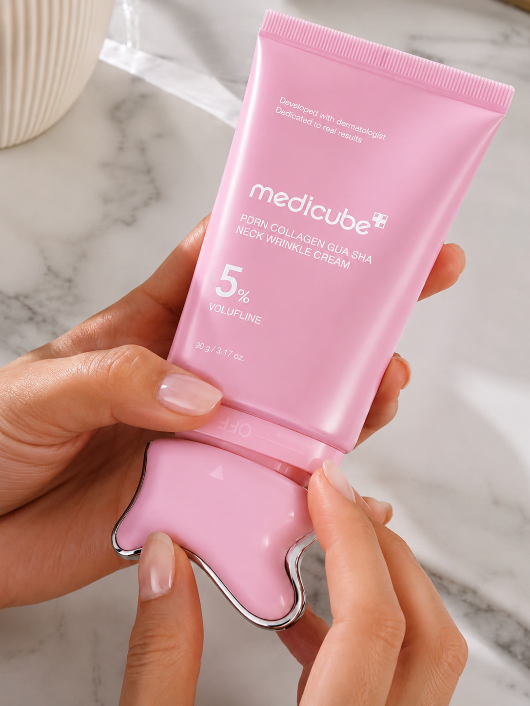 Luméra™ Sculpt & Smooth Neck Cream